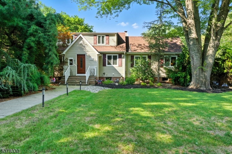 511 Burlington Rd