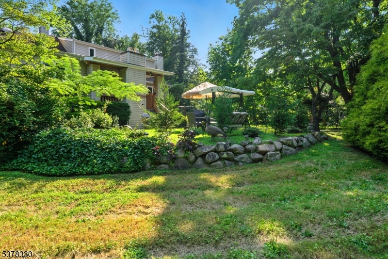 511 Burlington Rd
