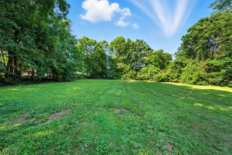 511 Burlington Rd