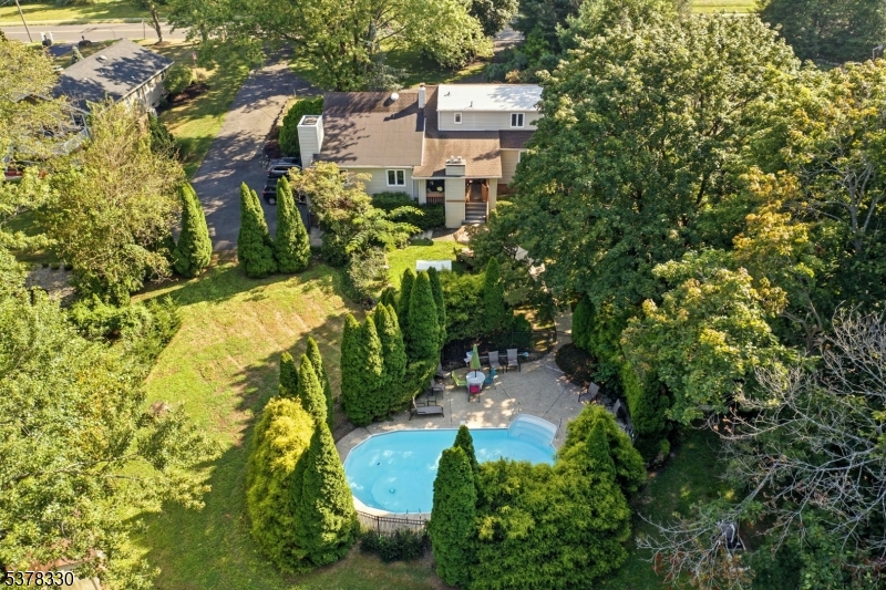 511 Burlington Rd