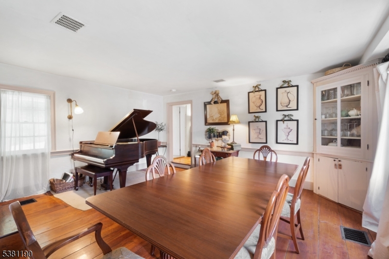 22 Walnut Rd