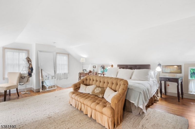 22 Walnut Rd