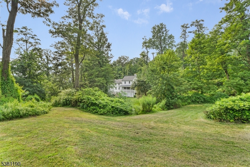 22 Walnut Rd