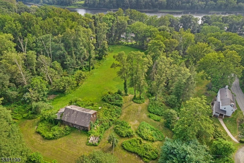 22 Walnut Rd