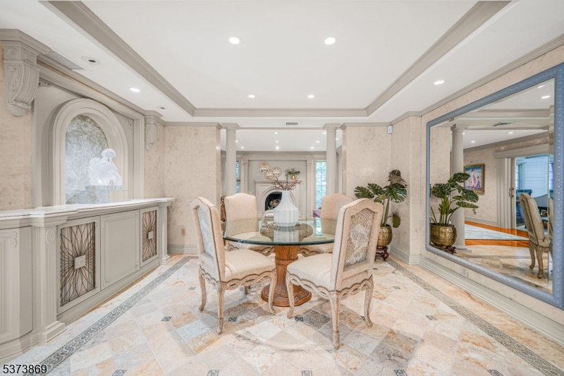 22 Fawn Dr