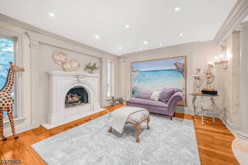 22 Fawn Dr