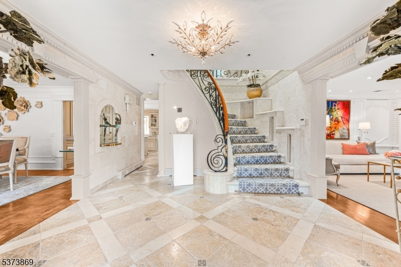22 Fawn Dr