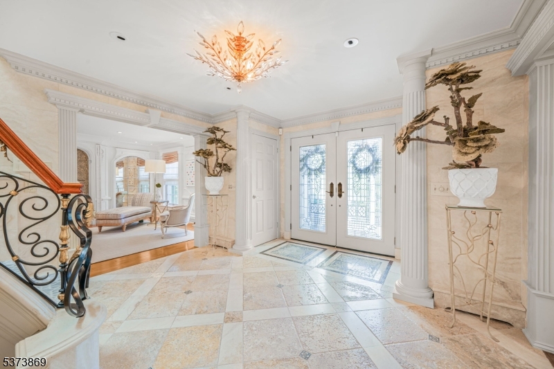 22 Fawn Dr
