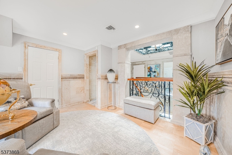 22 Fawn Dr