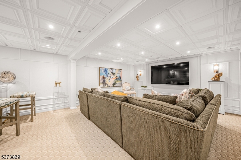 22 Fawn Dr