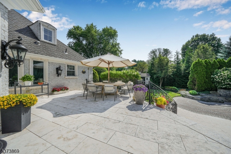 22 Fawn Dr