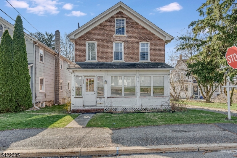 101 Madison St