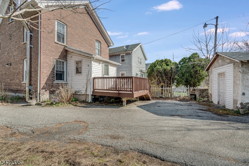 101 Madison St