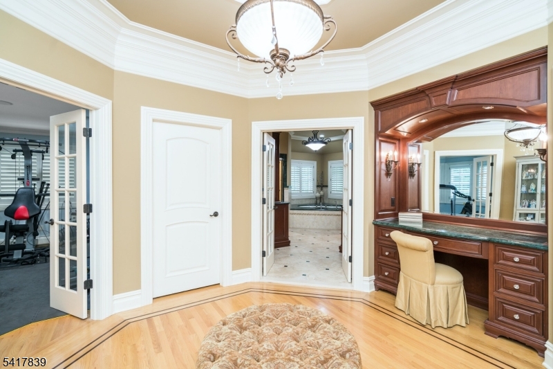 22 Sunset Ln