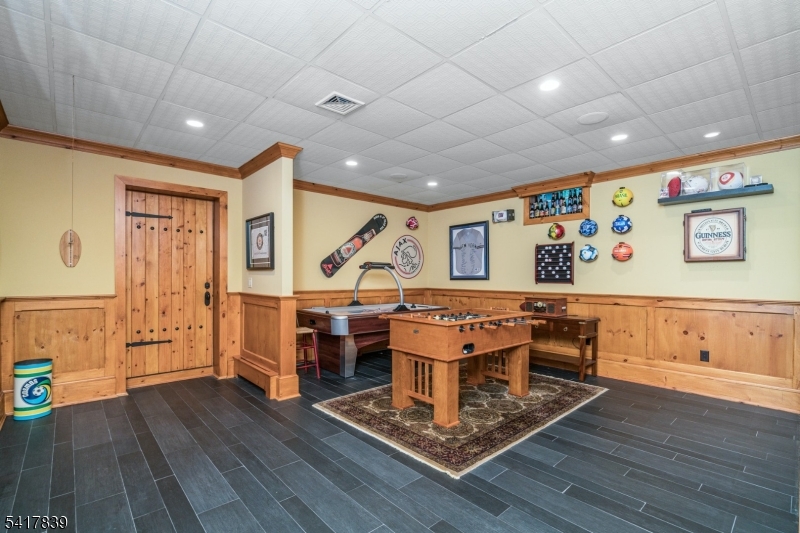 22 Sunset Ln