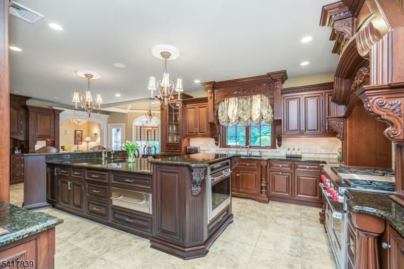 22 Sunset Ln