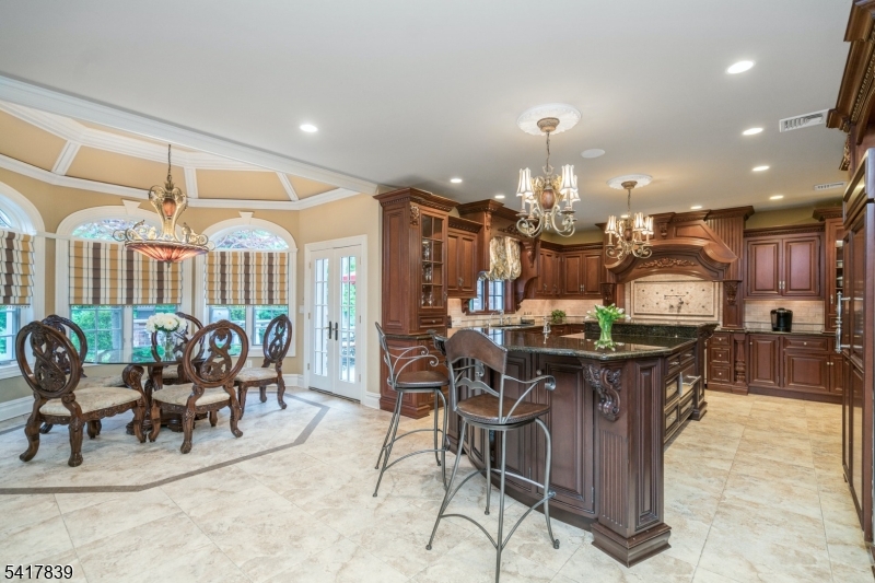 22 Sunset Ln