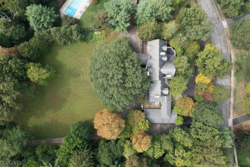 17 Three Gables Rd