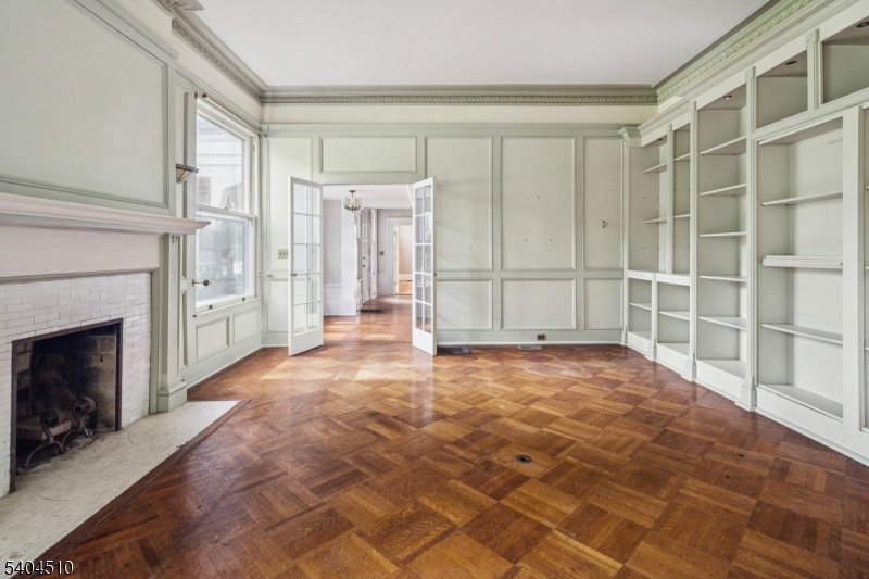 17 Three Gables Rd