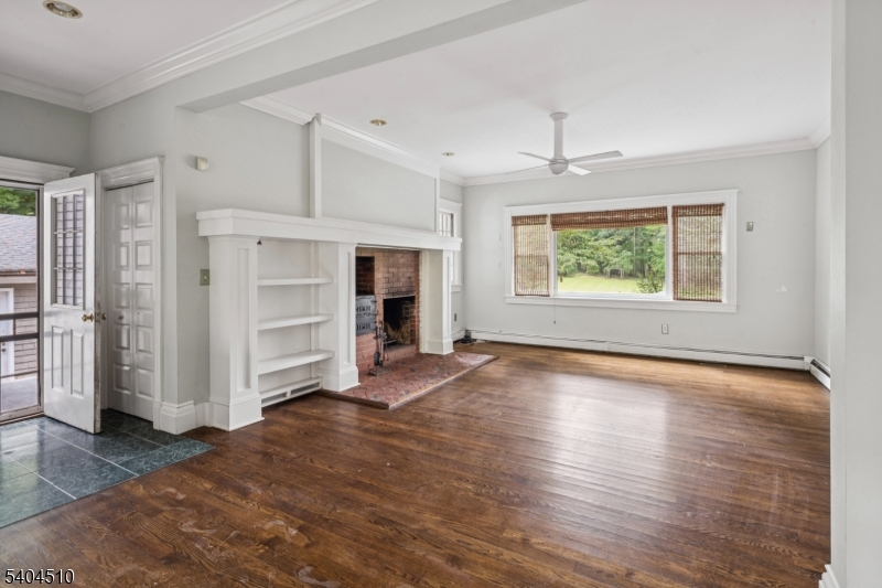 17 Three Gables Rd