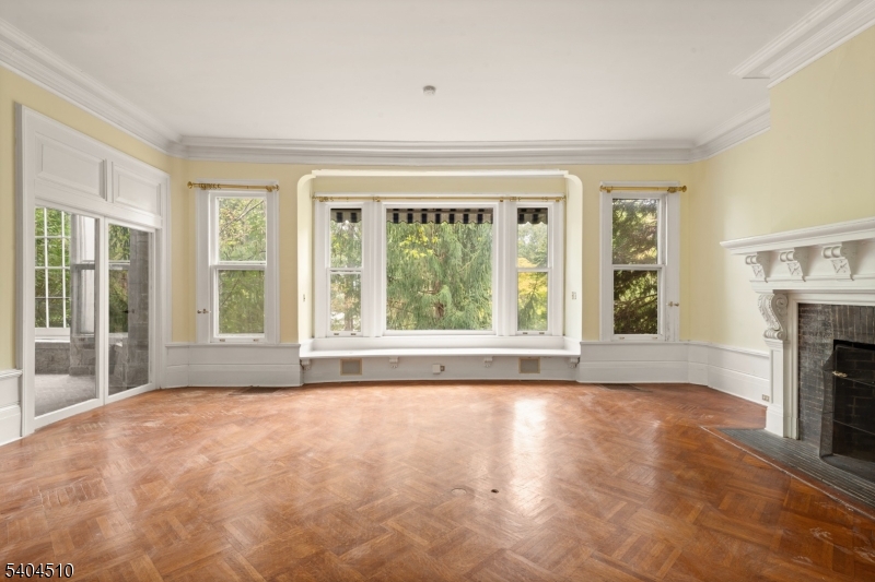 17 Three Gables Rd