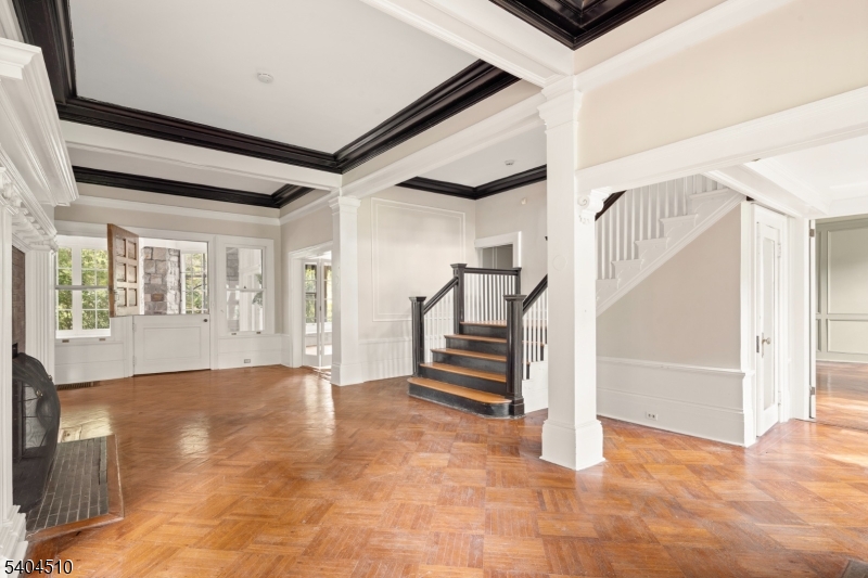 17 Three Gables Rd