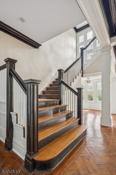 17 Three Gables Rd