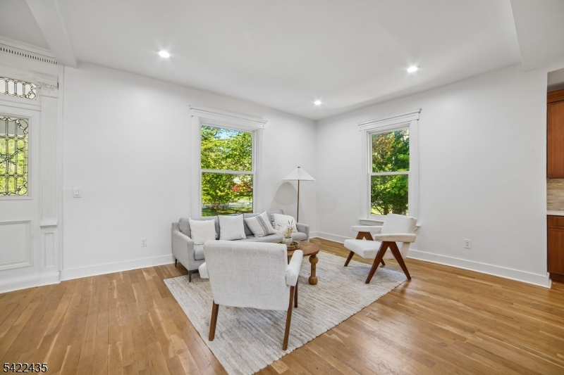 60 Stanley Rd