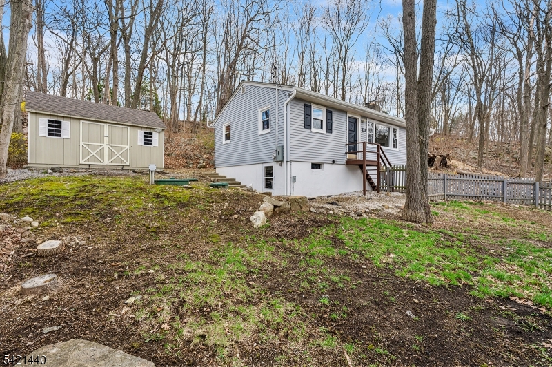 67 Breakneck Rd