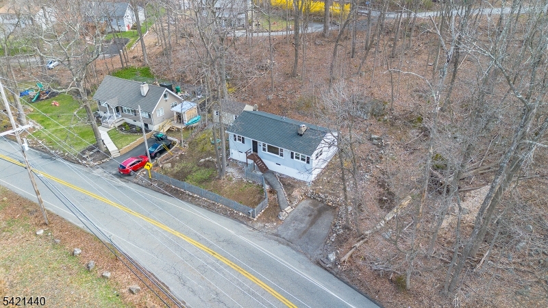 67 Breakneck Rd