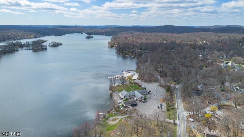 67 Breakneck Rd