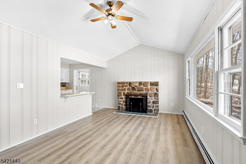 67 Breakneck Rd
