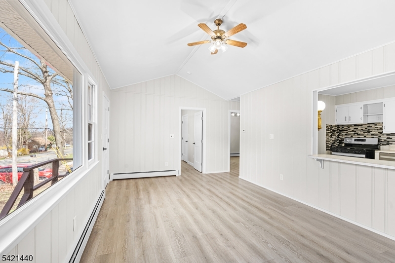 67 Breakneck Rd