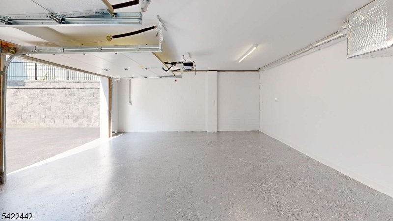376 5Th Ave
