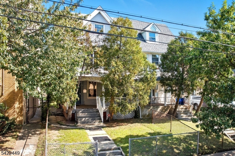 68 Danforth Ave