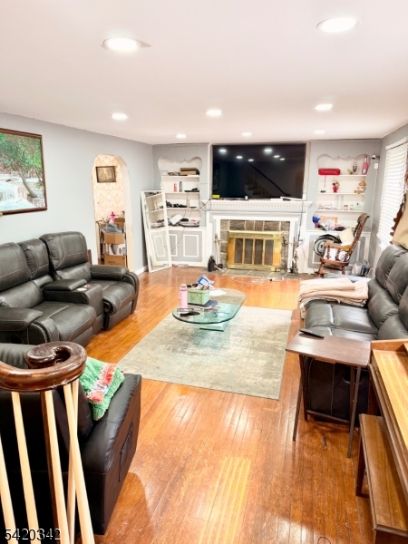 611 Grant Ave
