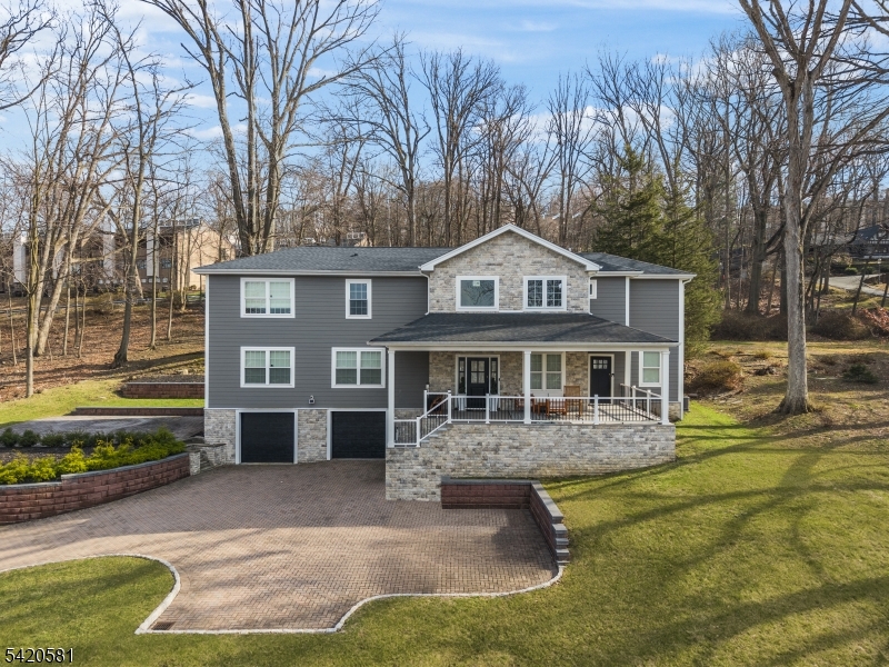 10 Hillside Ave