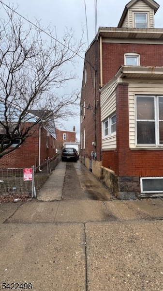 182 Liberty St