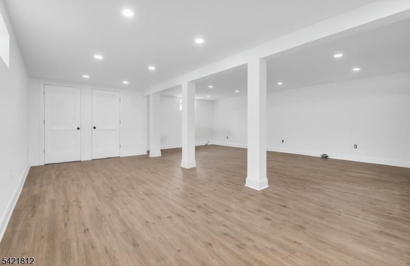 71 Tiffany Dr