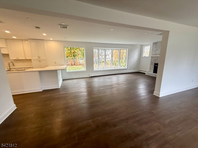 71 Tiffany Dr