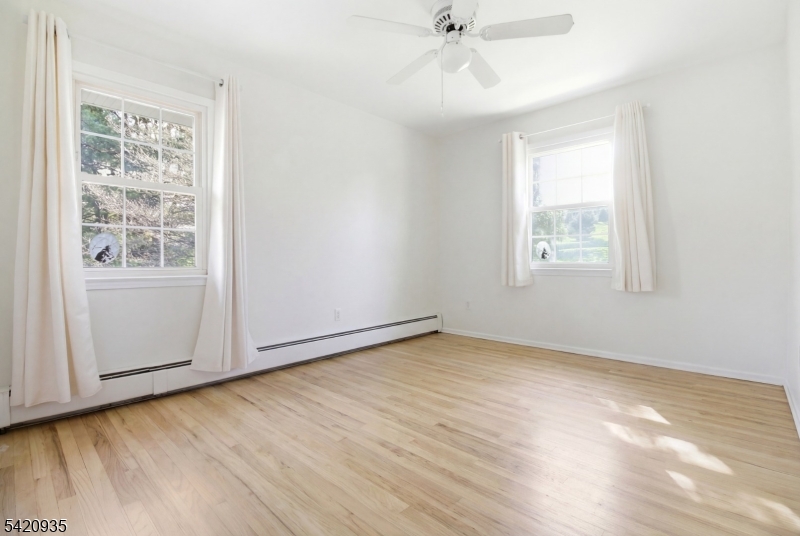 120 Carlough Rd