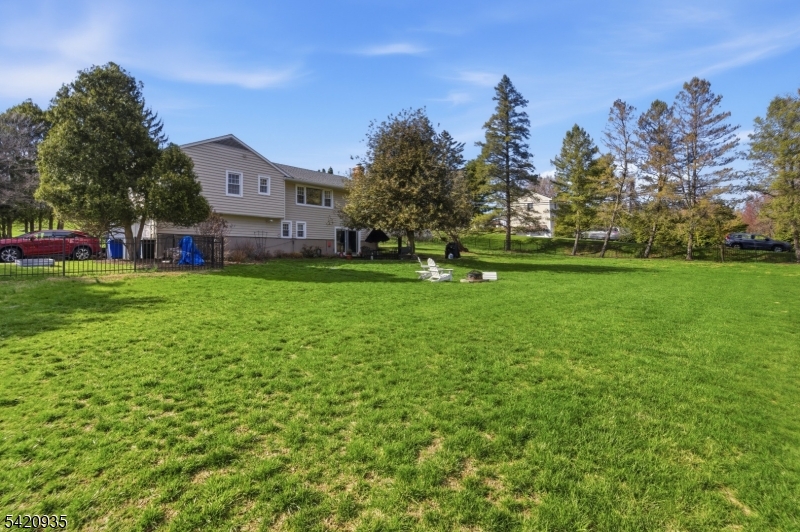 120 Carlough Rd
