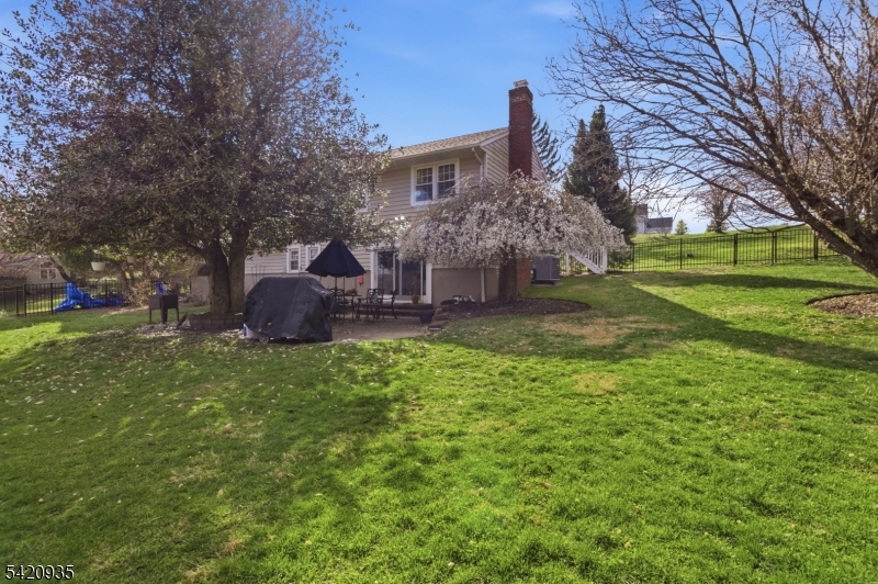 120 Carlough Rd