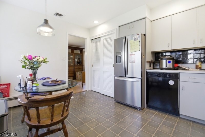 120 Carlough Rd