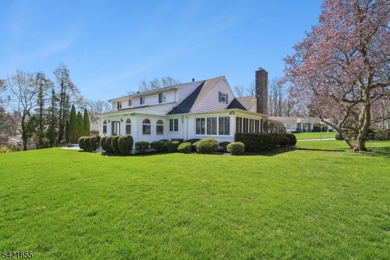 5 Witherspoon Rd