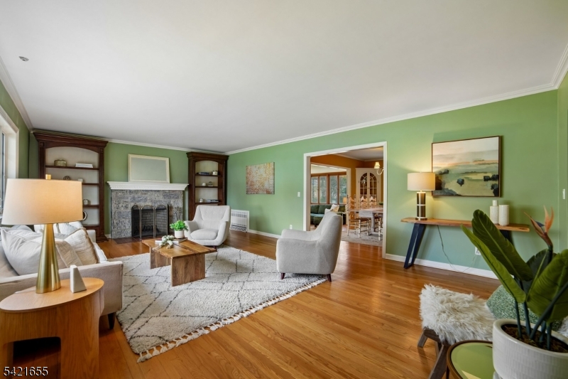 5 Witherspoon Rd
