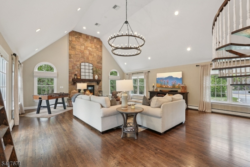 1015 High Mountain Rd
