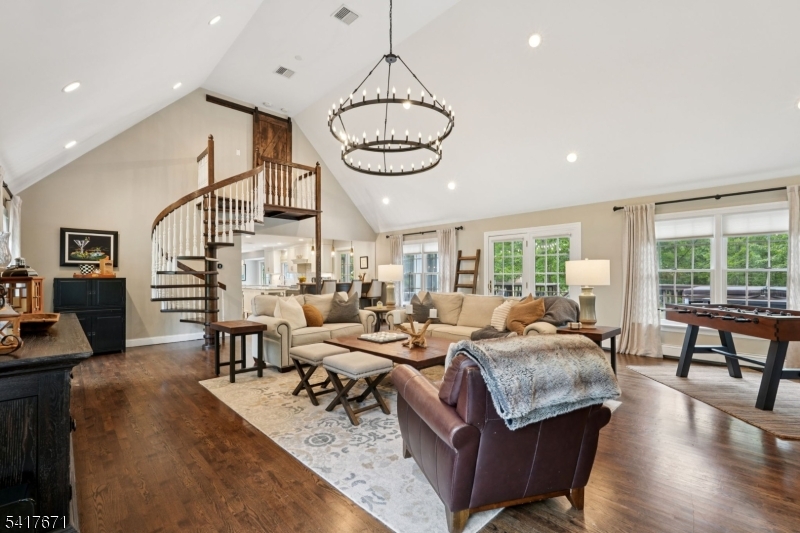 1015 High Mountain Rd