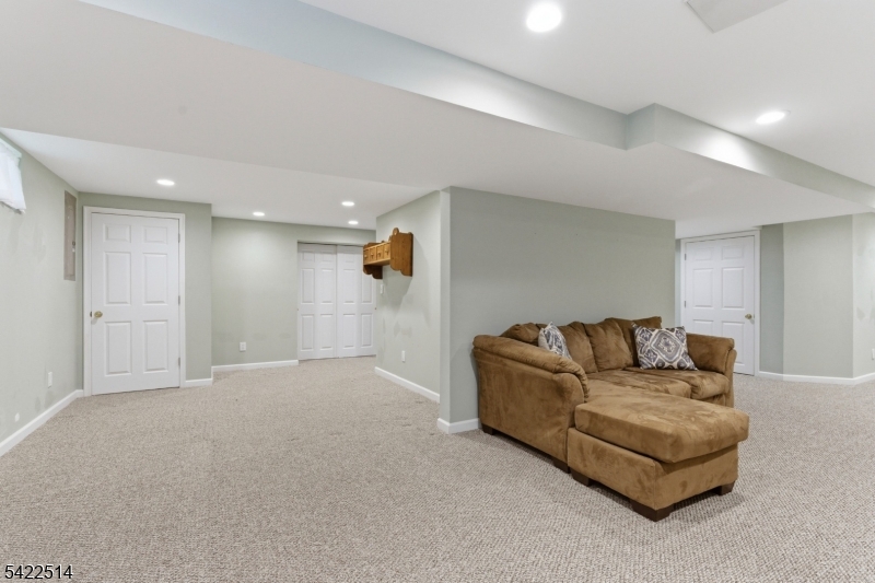 1211 Burrows Drive