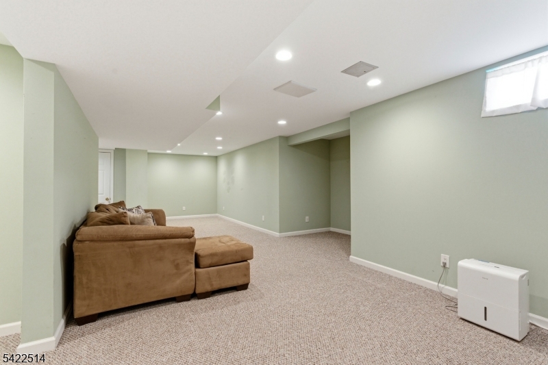 1211 Burrows Drive